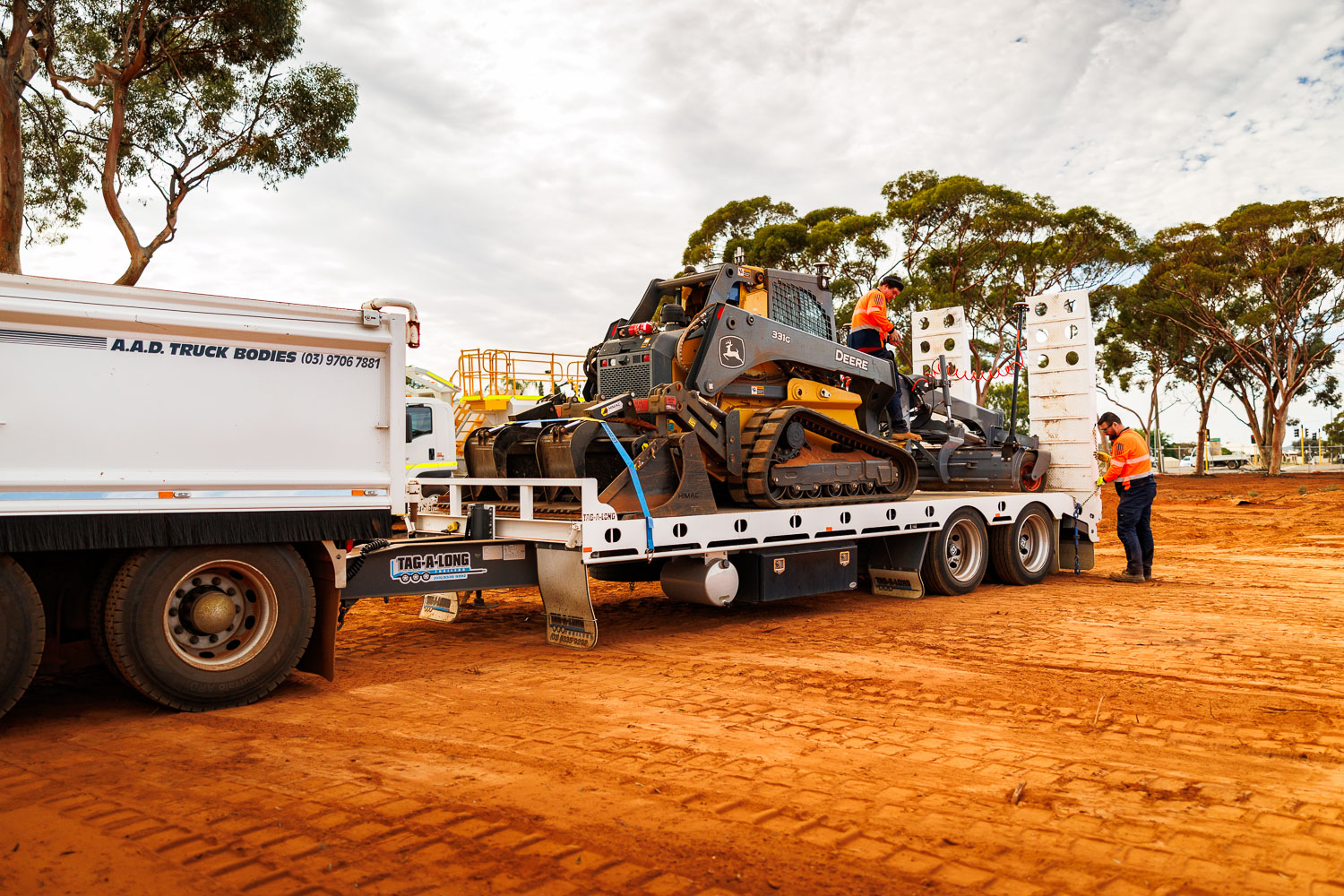 GEMS Civil full rig — tipper, tag-along and CTL on site